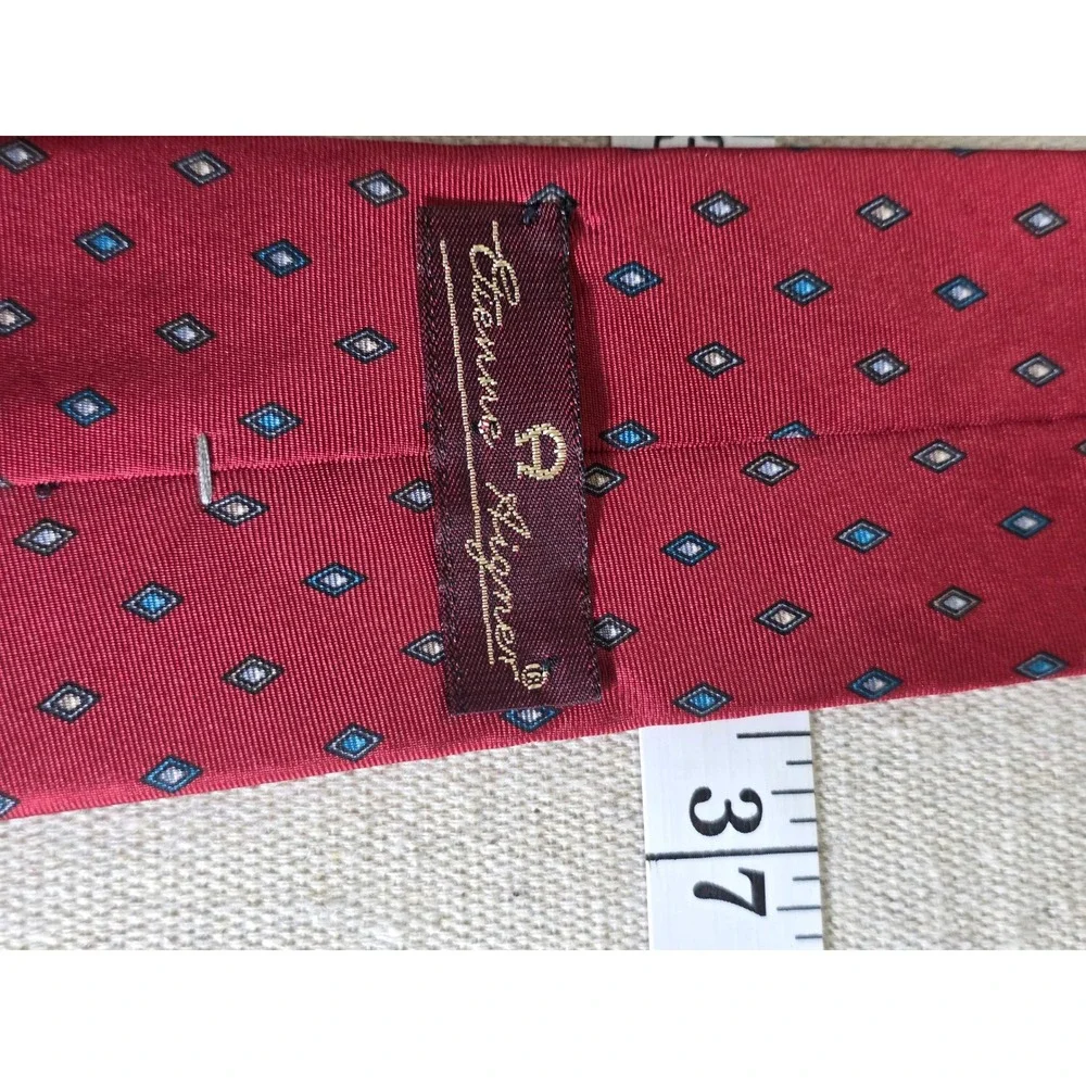 Etienne Aigner Mens Silk Necktie Burgundy Red Geometric Diamond Pattern WPL 2555
